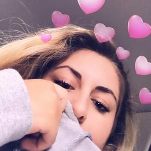 Meet your Posher, Isabella